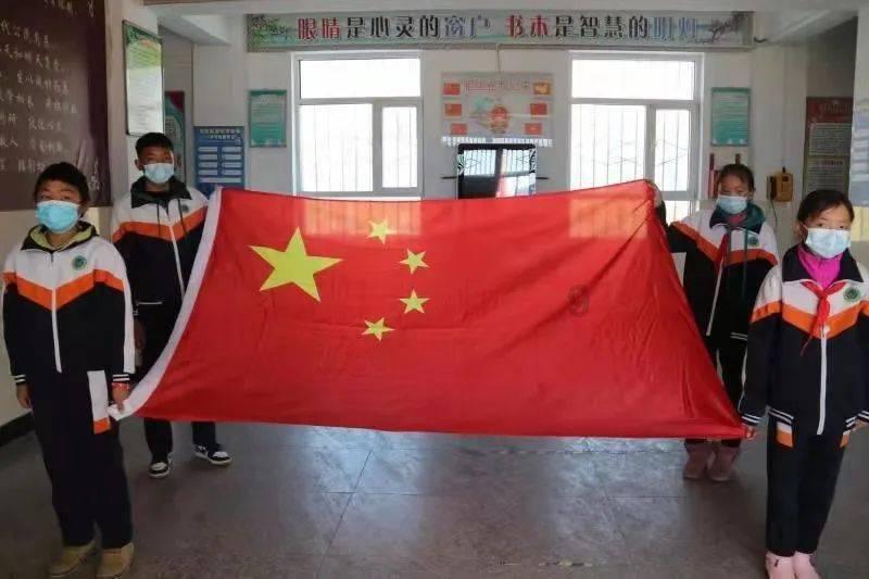 书塔叠叠高