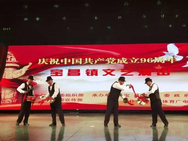 周星驰、王晶也要拍短剧了!今年市场规模将超500亿