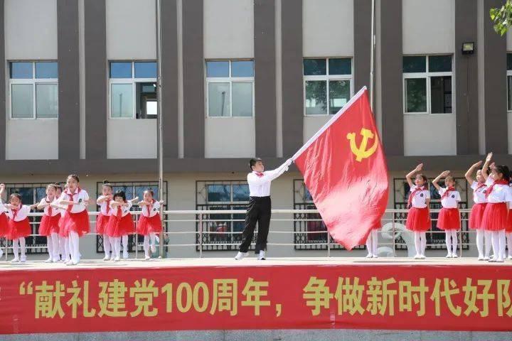 为什么很多人不愿意相亲？游戏画面