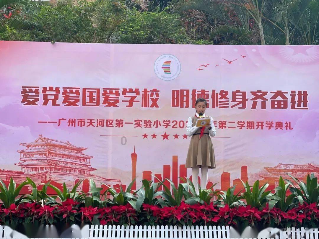 国家邮政局:在全国网上年货节促销活动推动下 快递业务量近日形成小高峰