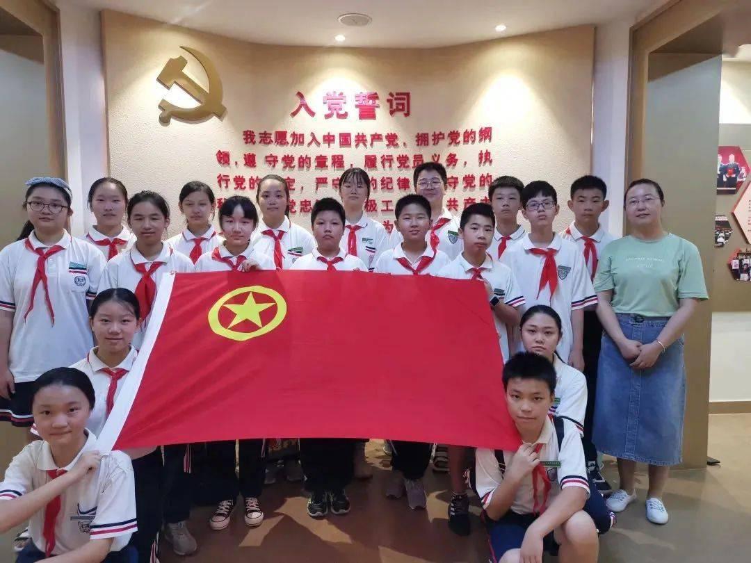成都有哪些适合和女朋友春季游玩的地方？游戏画面