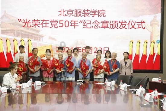 遇到这样也不行那样也不行的领导怎么办？游戏画面