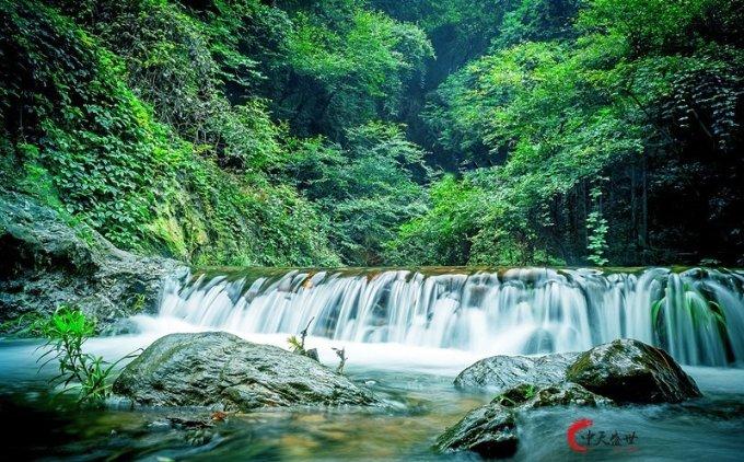 探秘冯绍峰的四大前女友知道分别是谁吗?,解答你心中的疑问!