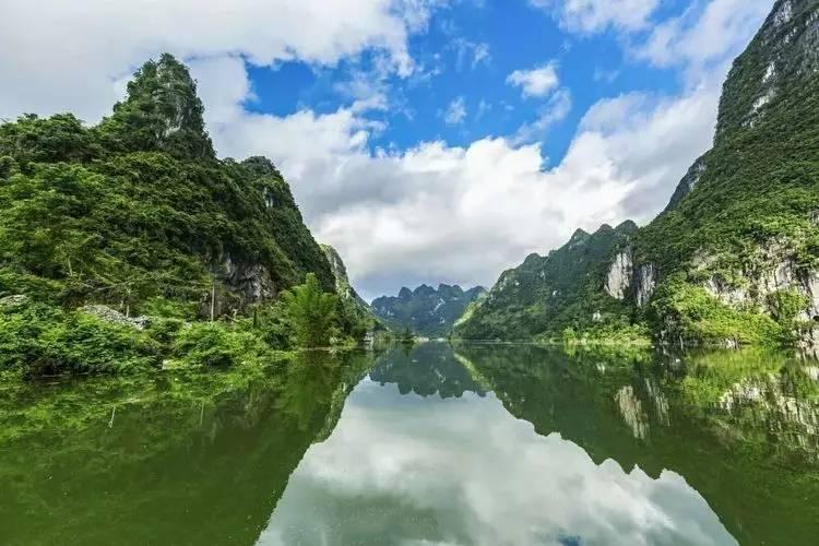 我家也存在同样的问题，请问能有更简单方法自己换吗？游戏画面