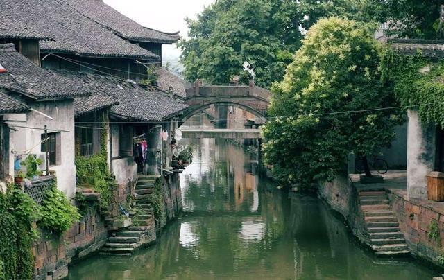 【视频】照片如酒,越久越醇!连续18年,他用镜头定格一家人的“年味”