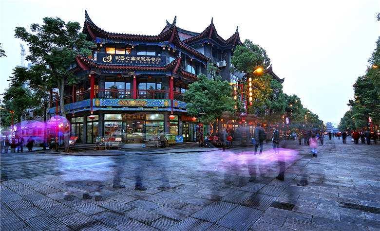 玖拾问答-关于请问老家种的这是什么兰花?的知识分享平台