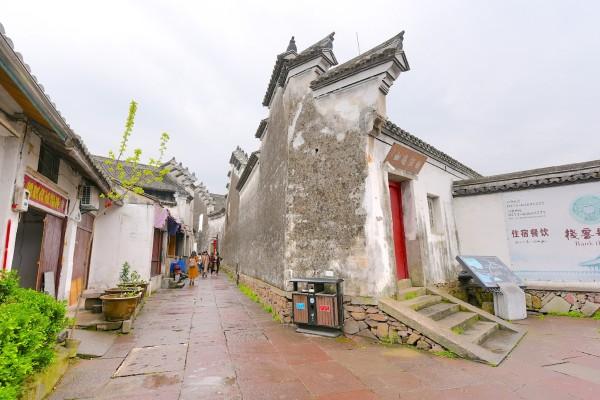 小米集团-W(01810.HK)1月23日耗资9308万港元回购700万股