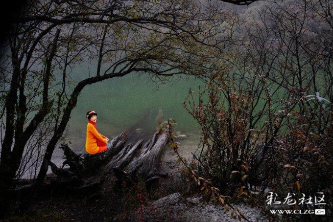 逃离拇指山地